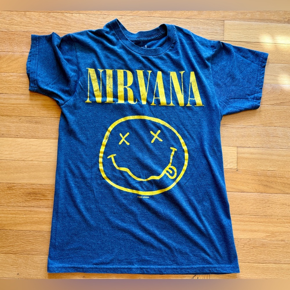 Nirvana tshirt blue yellow smiley face women’s M